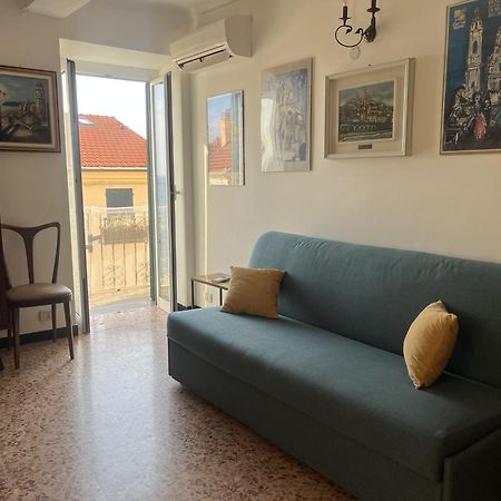Casa Del Sole Affacciato Sul Mare Leilighet Cervo Eksteriør bilde