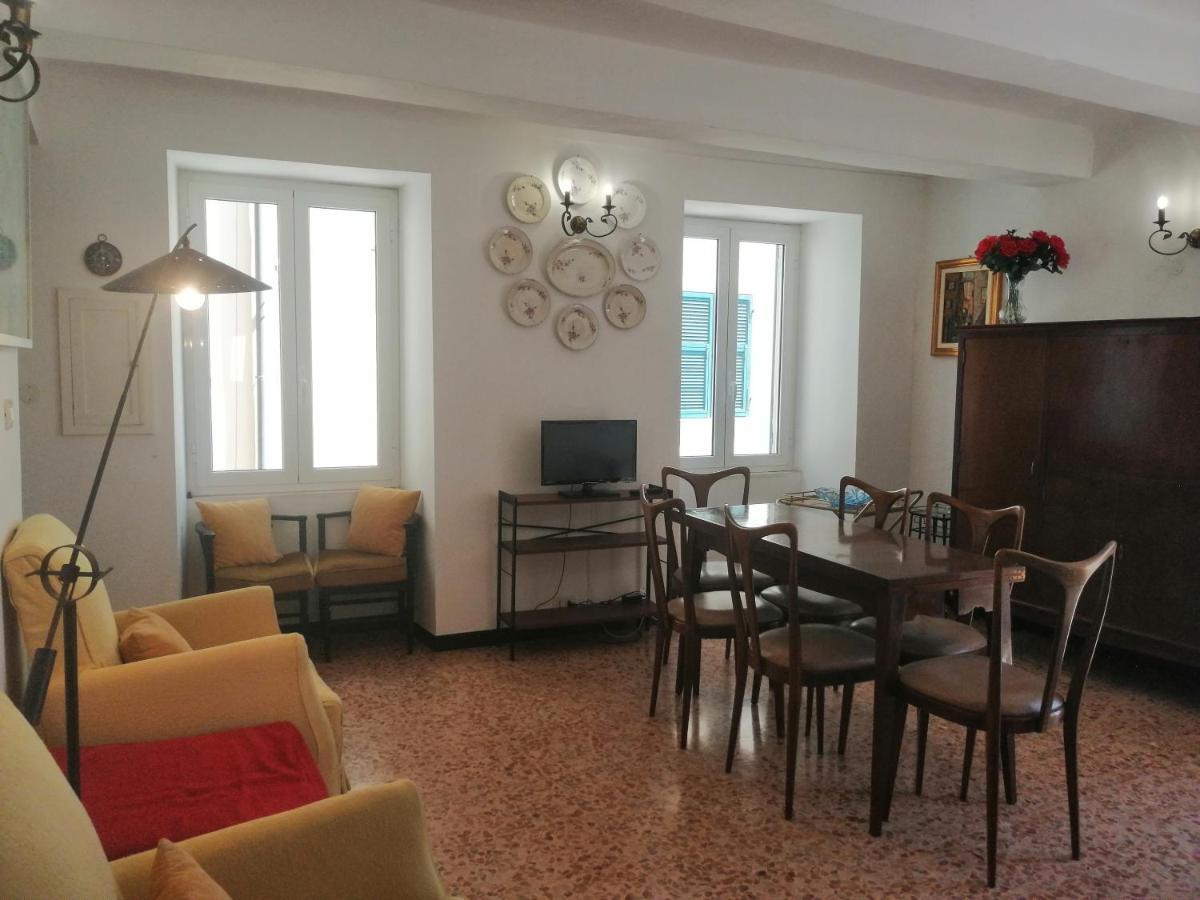Casa Del Sole Affacciato Sul Mare Leilighet Cervo Eksteriør bilde