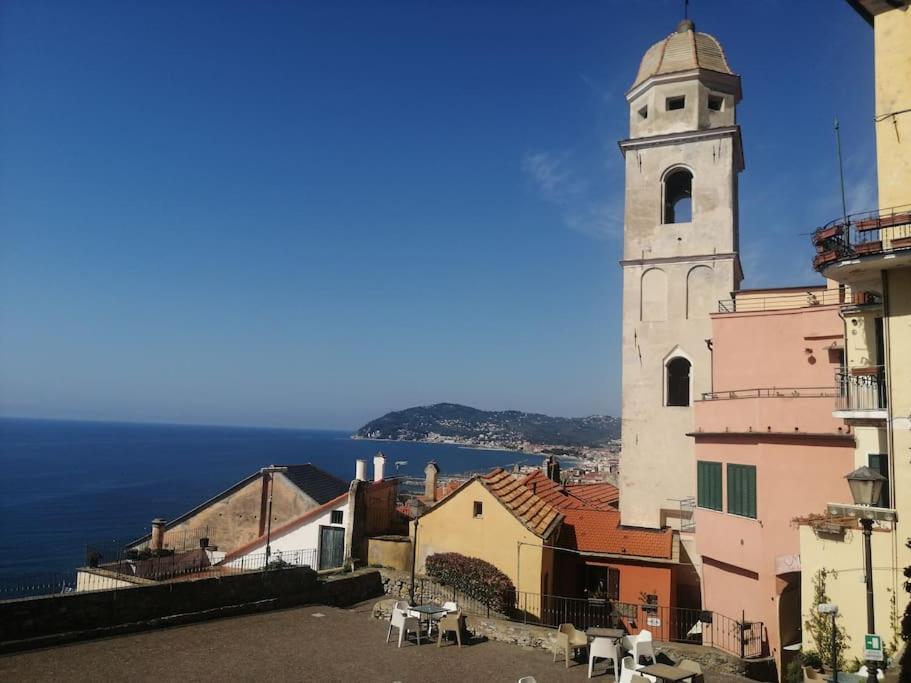 Casa Del Sole Affacciato Sul Mare Leilighet Cervo Eksteriør bilde